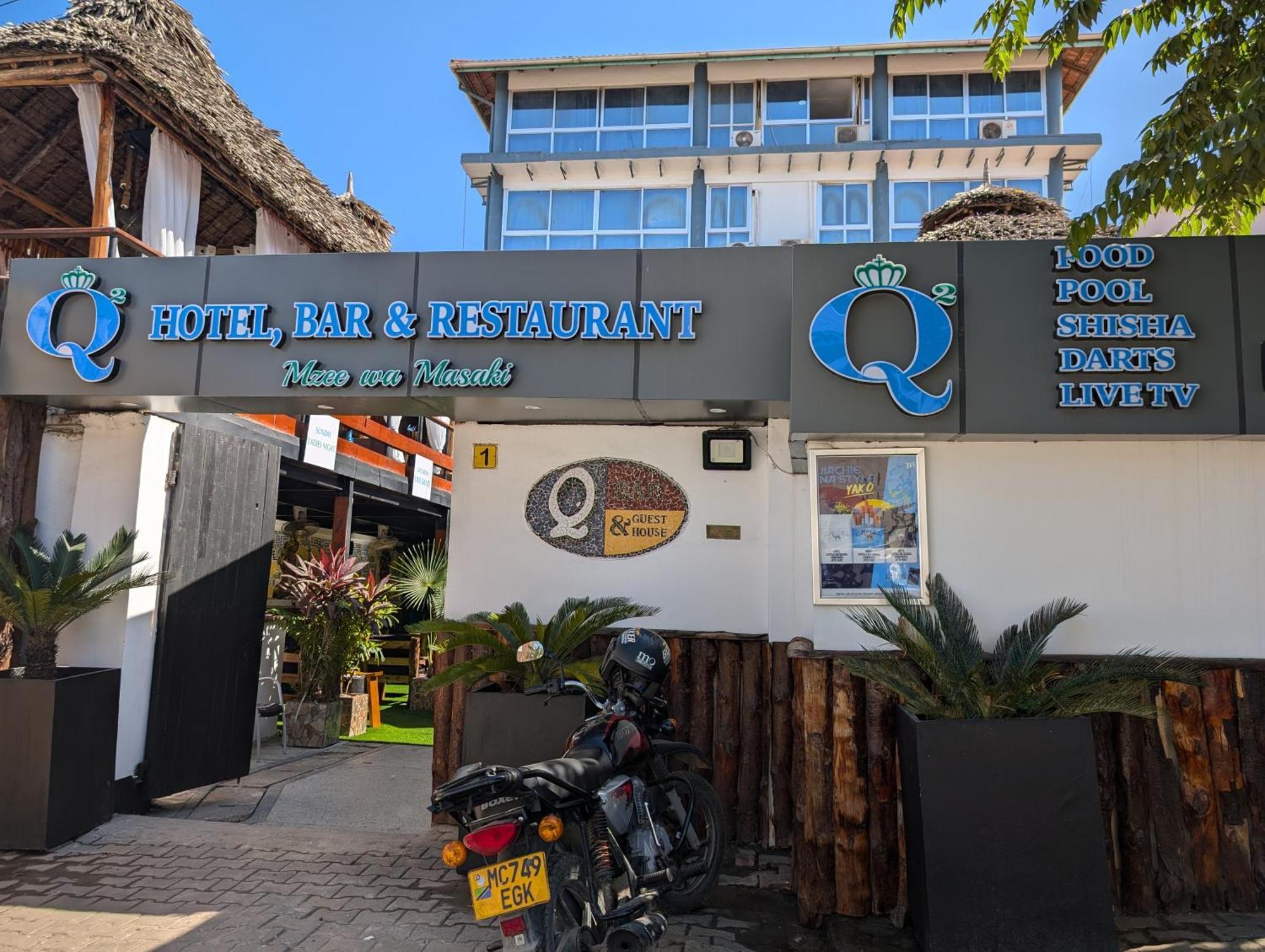 Q-Bar & Guesthouse Dar es Salaam Ngoại thất bức ảnh