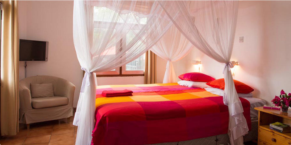 Q-Bar & Guesthouse Dar es Salaam Ngoại thất bức ảnh