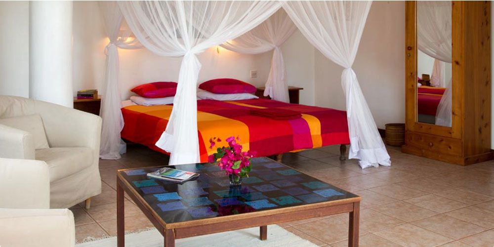 Q-Bar & Guesthouse Dar es Salaam Ngoại thất bức ảnh