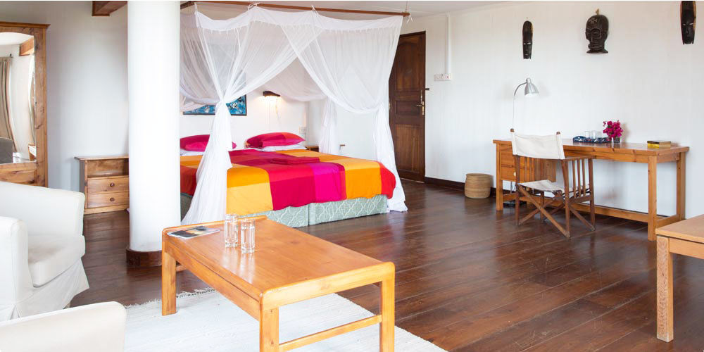 Q-Bar & Guesthouse Dar es Salaam Ngoại thất bức ảnh